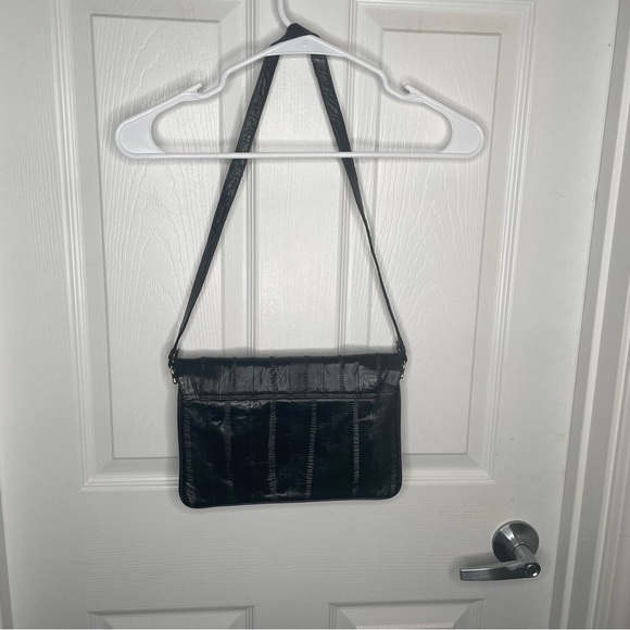 Vintage 60s/70s Genuine Eel Leather Shoulder Handbag in Black 11" X 7" X 1.5" - Picture 2 of 10